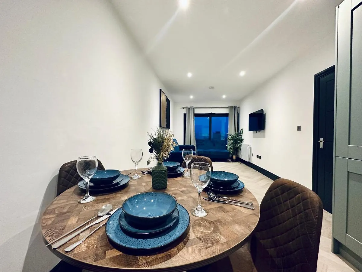Apartment Amazing Sea View I New Morden Three Bedroom Flat I Super Central Location Brighton