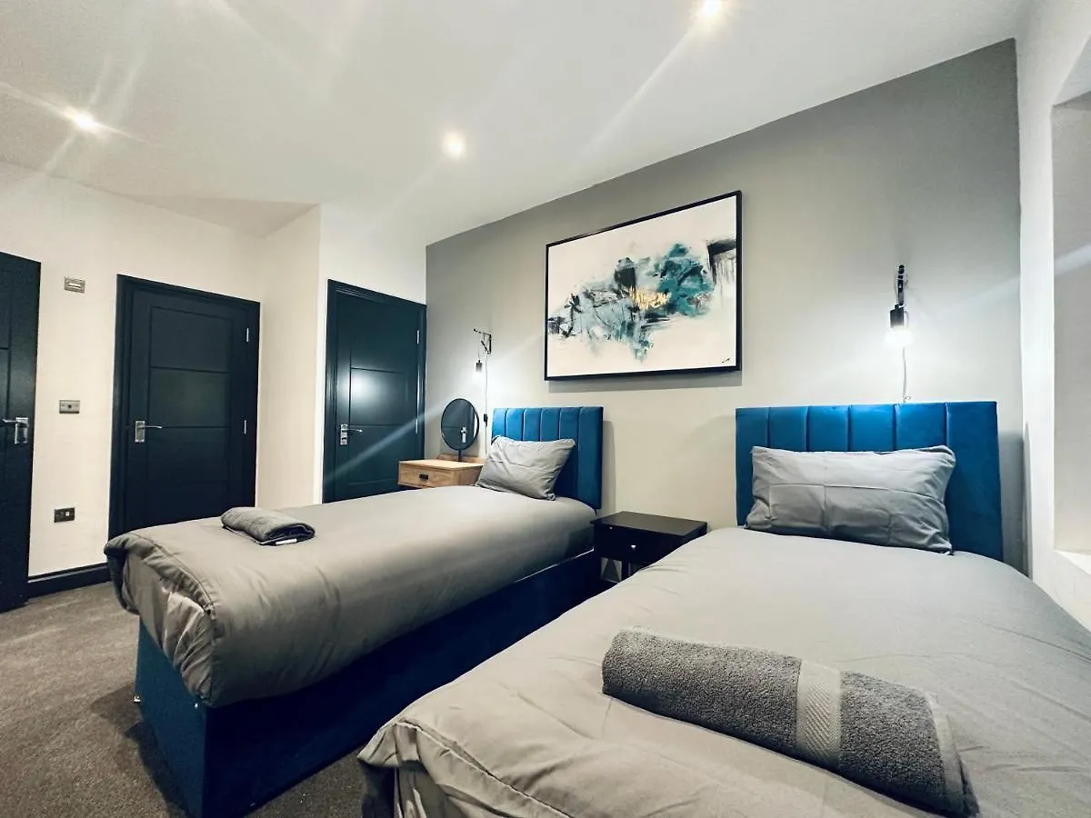 Amazing Sea View I New Morden Three Bedroom Flat I Super Central Location Brighton Apartment